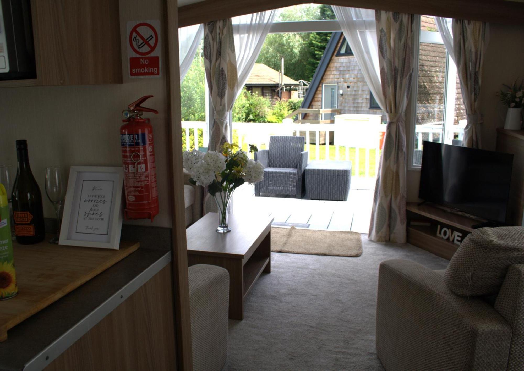 41 The Meadows Luxury Hot Tub Holidays Tattershall Lakes Buitenkant foto